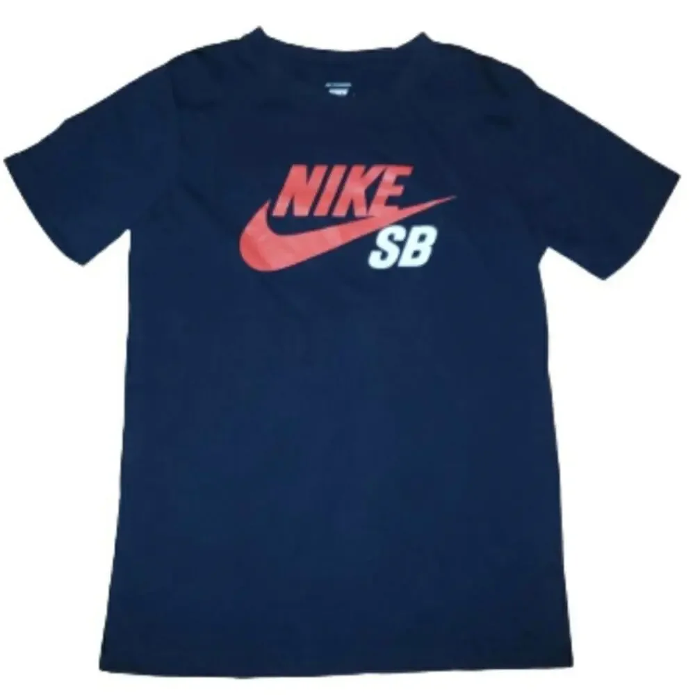 Nike SB Boy’s LG Black Graphic T-shirt